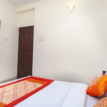 Oyo 22019 Skye Service Apartments Chennai Exterior photo