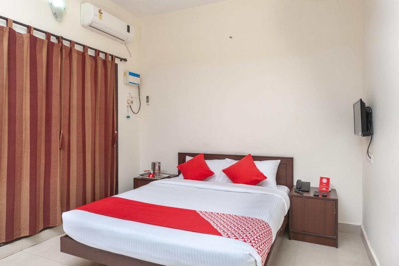 Oyo 22019 Skye Service Apartments Chennai Exterior photo
