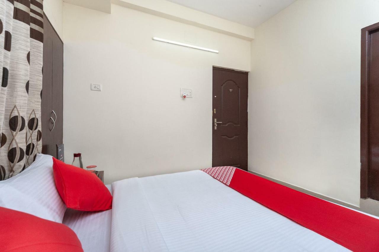 Oyo 22019 Skye Service Apartments Chennai Exterior photo