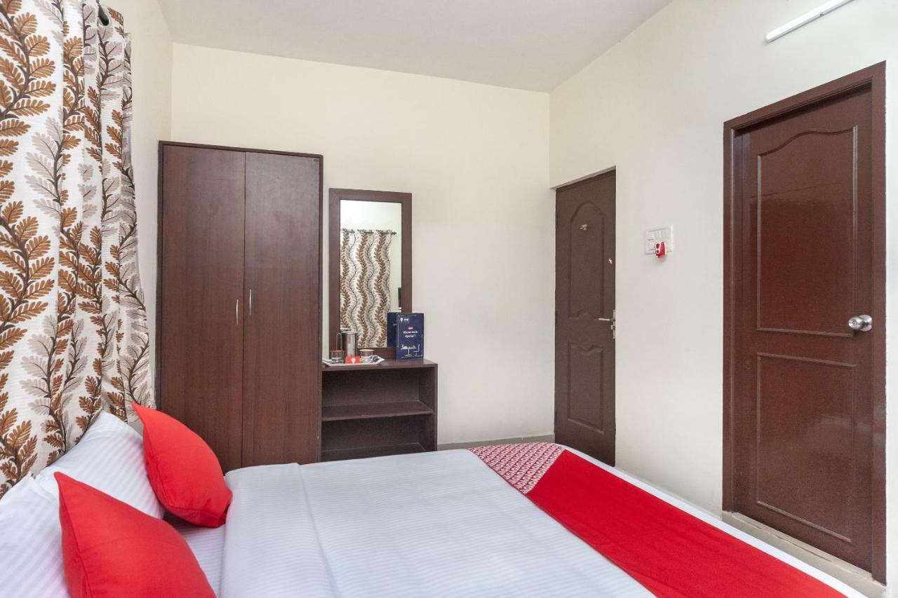 Oyo 22019 Skye Service Apartments Chennai Exterior photo