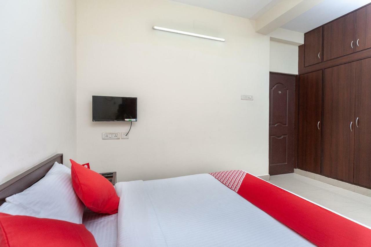 Oyo 22019 Skye Service Apartments Chennai Exterior photo